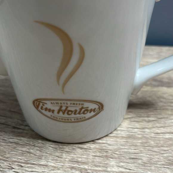 Tim Hortons Limited Edition 2006 Always Fresh Ceramic Teapot White Tan 2 Cup - Picture 2 of 7